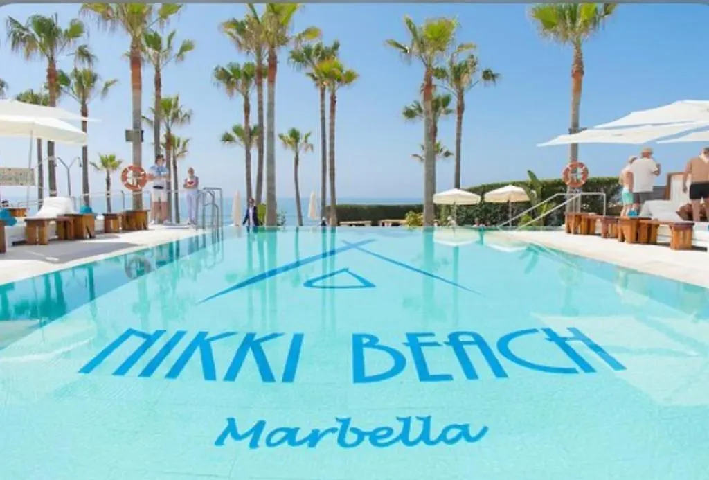 1 Marbella Beach Golf Apartamento 0*,