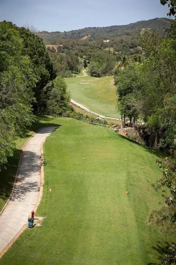 1 Marbella Beach Golf Apartment
